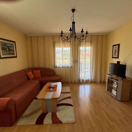 Nikolija Villa Zabljak  Luaran gambar