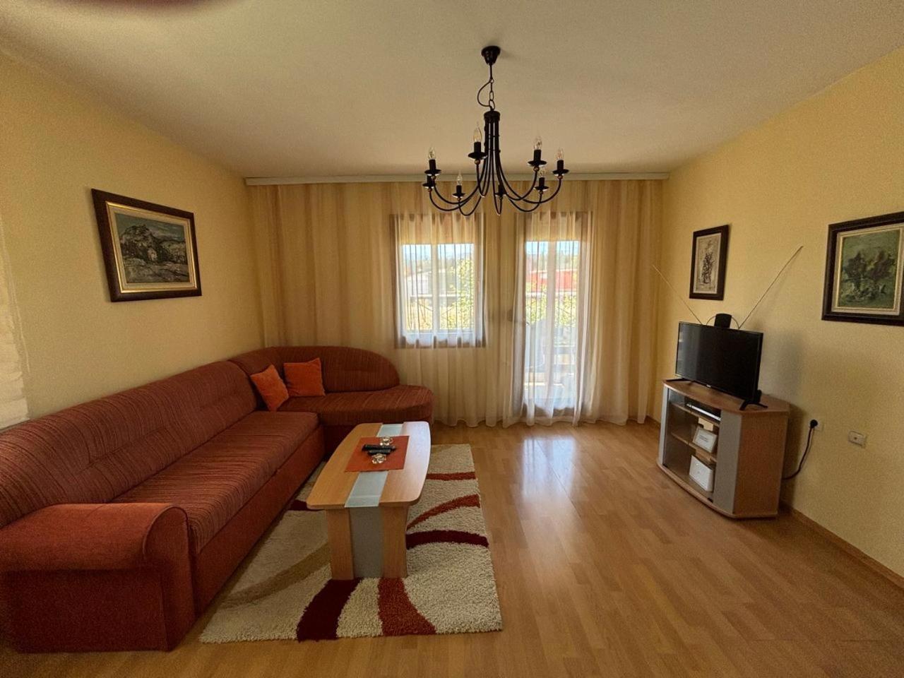 Nikolija Villa Zabljak  Luaran gambar